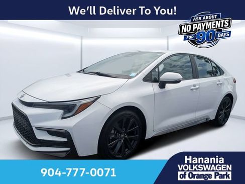 Used 2024 Toyota Corolla XSE FWD image 7