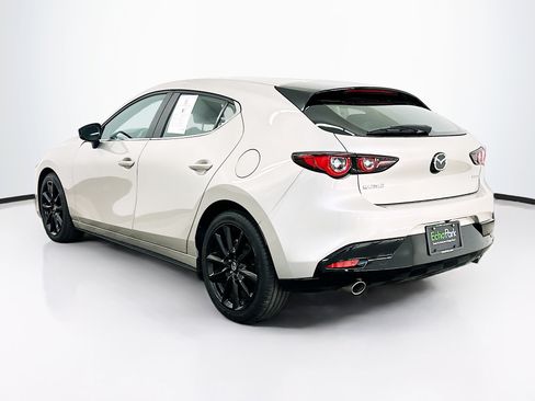 Used 2024 MAZDA MAZDA3 s FWD image 5