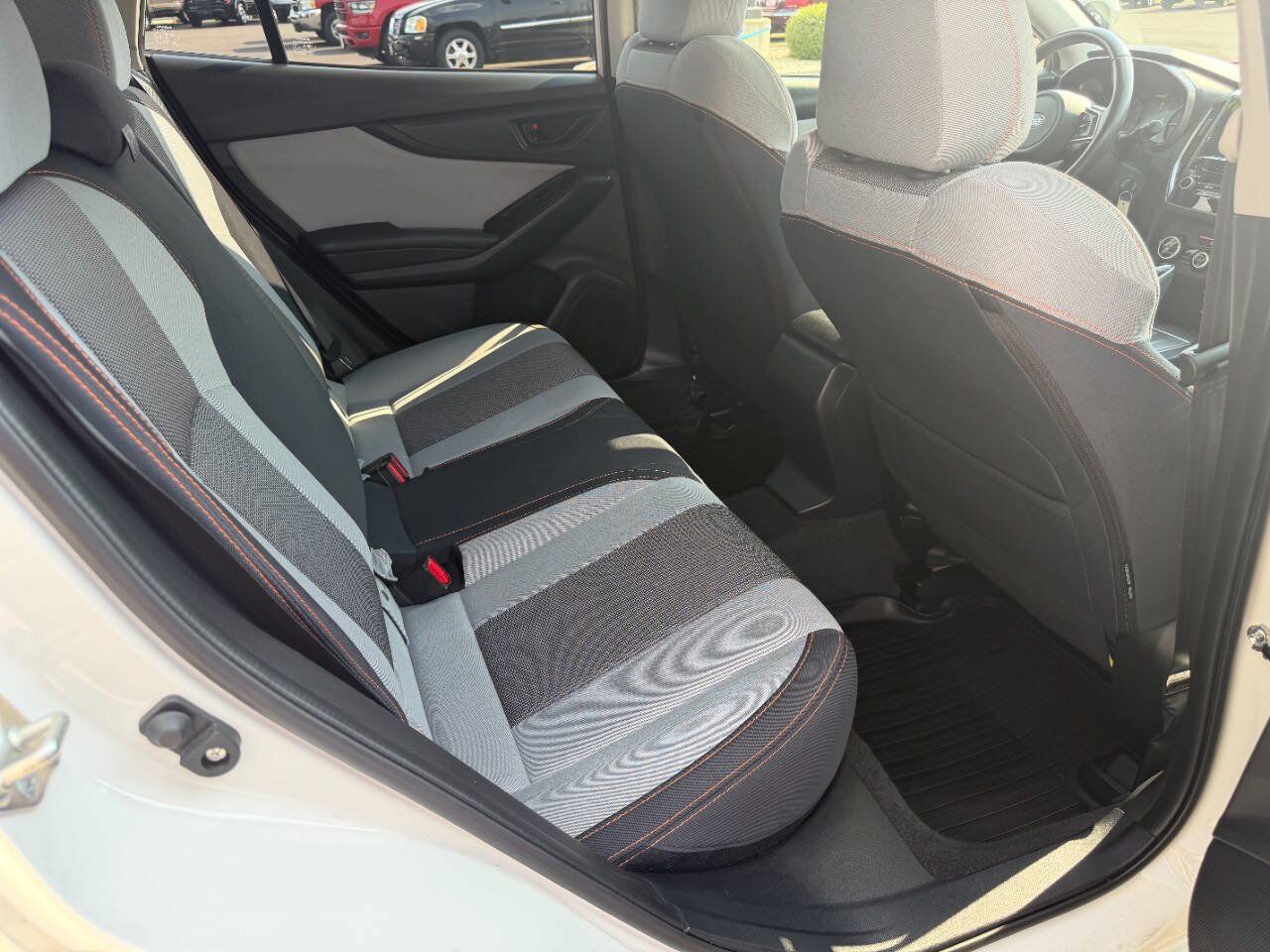 Used 2020 Subaru Crosstrek 2.0i Premium AWD/4WD image 13