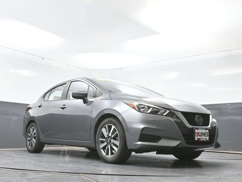 Used 2021 Nissan Versa SV FWD image 47