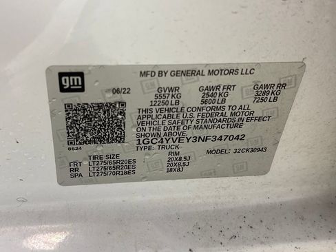 Used 2022 Chevrolet Silverado 3500 High Country w/ Z71 Off-Road Package AWD/4WD image 12