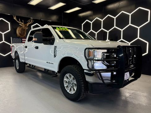 Used 2022 Ford F250 XLT image 4