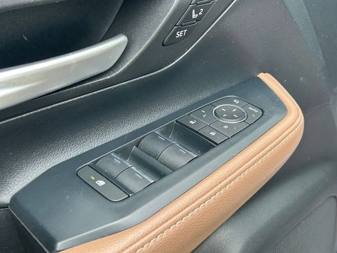 Used 2024 Toyota Grand Highlander AWD image 28