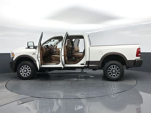 Used 2024 RAM 2500 Limited w/ Towing Technology Group AWD/4WD image 68