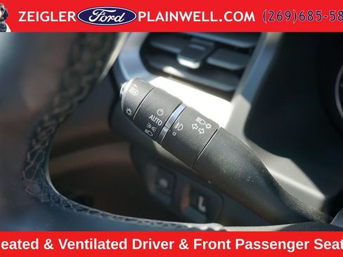 Used 2023 GMC Acadia SLT w/ Preferred Package AWD/4WD image 28