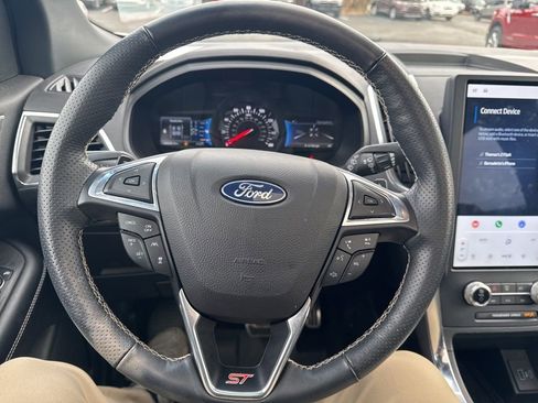 Certified 2024 Ford Edge ST w/ Equipment Group 401A image 21