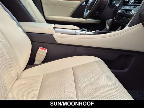 Used 2017 Lexus RX 450h AWD image 27
