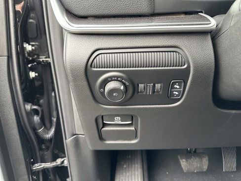 New 2024 Jeep Wagoneer Base w/ Convenience Group I image 11