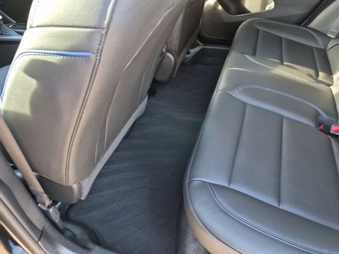 Used 2025 Buick Envista Sport Touring w/ Experience Buick Package FWD image 37