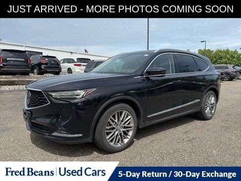 Used 2023 Acura MDX SH-AWD w/ Advance Package image 3