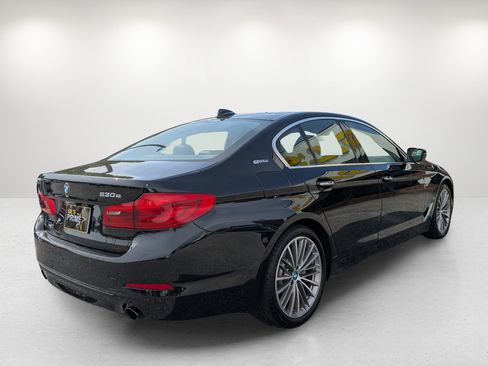 Used 2018 BMW 530e RWD image 5