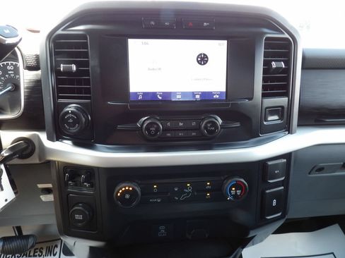 Used 2022 Ford F150 XLT w/ Trailer Tow Package RWD image 23