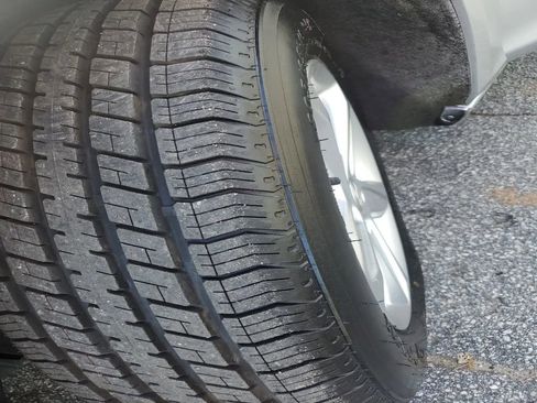 Used 2019 Chevrolet Malibu LS image 41