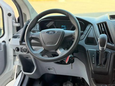 Used 2019 Ford Transit 150 XL RWD image 24