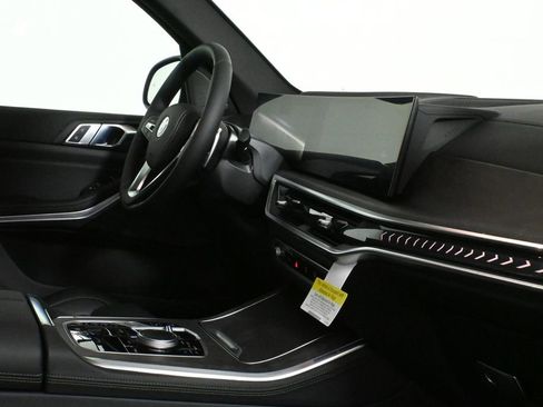 Used 2026 BMW X5 xDrive40i w/ Premium Package image 33