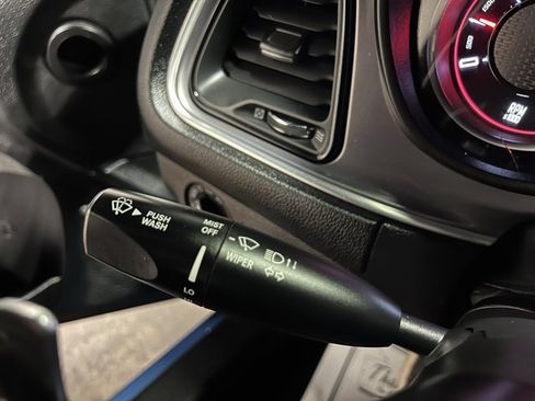 Used 2019 Dodge Challenger R/T Scat Pack w/ Driver Convenience Group image 30