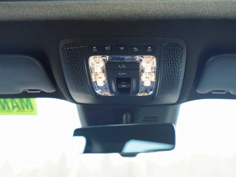 Used 2026 Mercedes-Benz GLB 250 4MATIC image 15