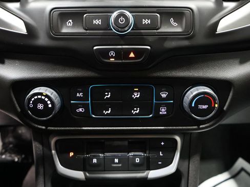 Used 2024 GMC Terrain SLE image 29