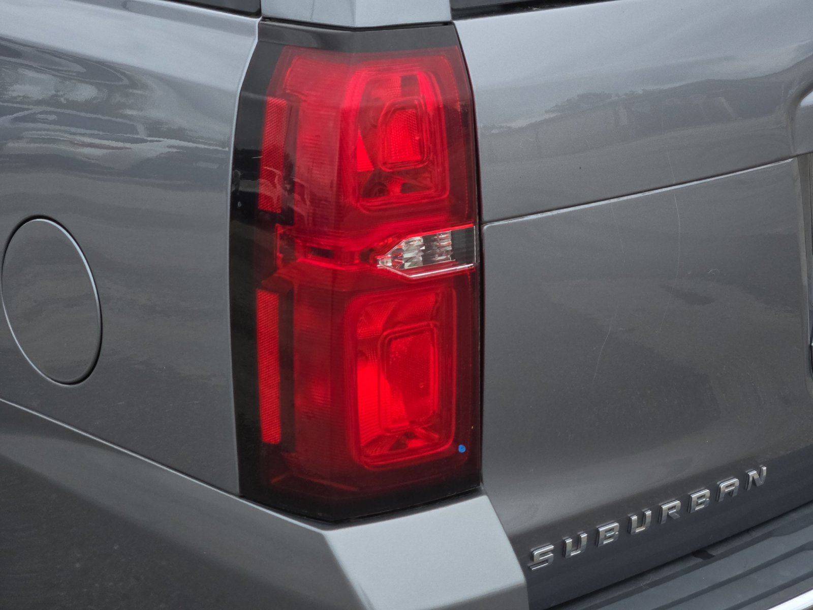 Used 2020 Chevrolet Suburban Premier RWD image 26