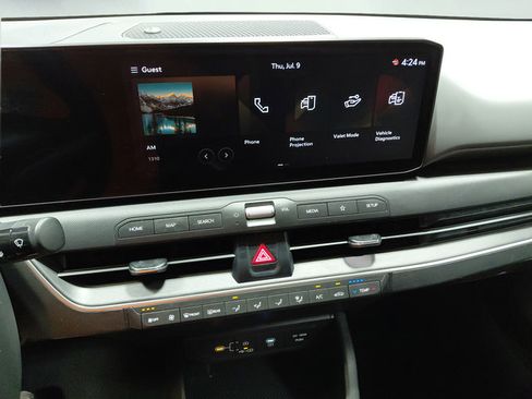 Used 2025 Kia K4 FWD image 27