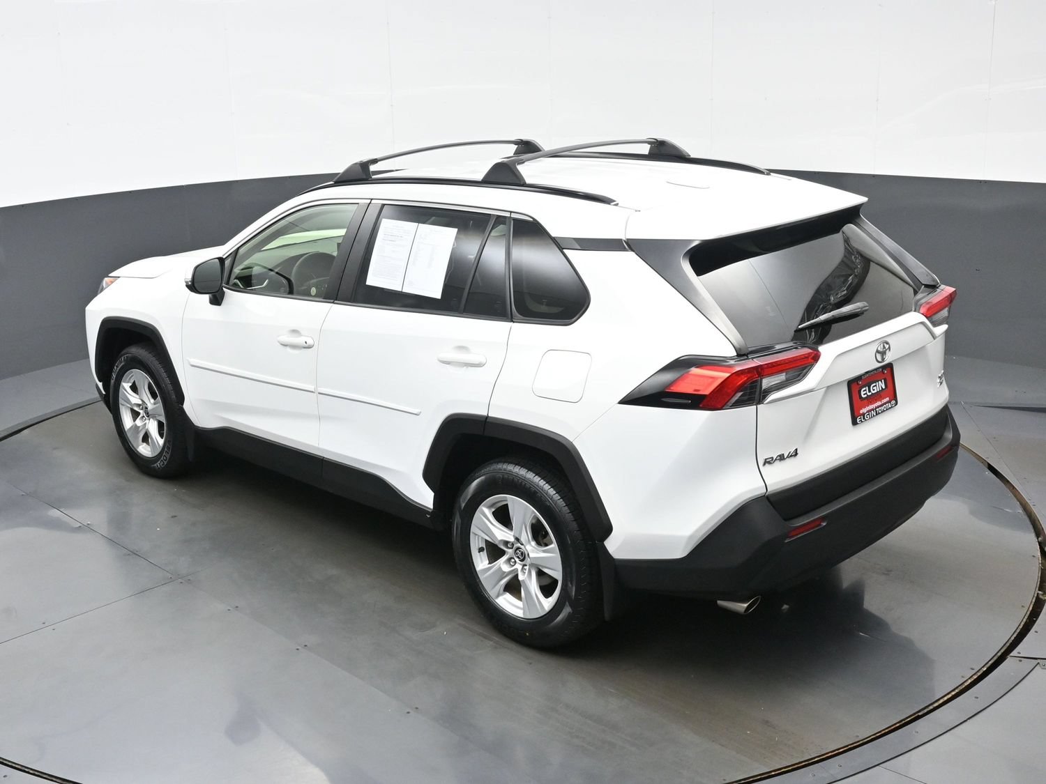 Used 2020 Toyota RAV4 XLE w/ XLE Grade Weather Package AWD/4WD image 38