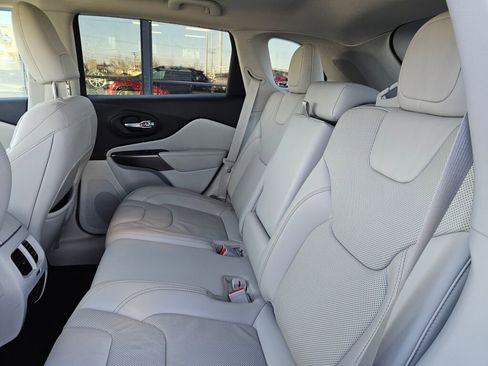 Used 2020 Jeep Cherokee Limited w/ Trailer Tow Group image 14