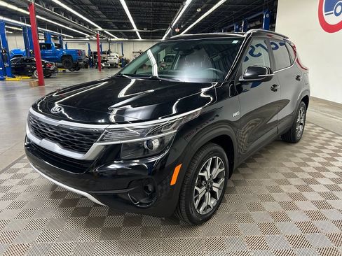 Used 2021 Kia Seltos EX AWD/4WD image 5