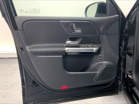 New 2026 Mercedes-Benz GLB 250 image 20