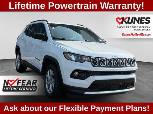 Used 2024 Jeep Compass Latitude AWD/4WD image 1