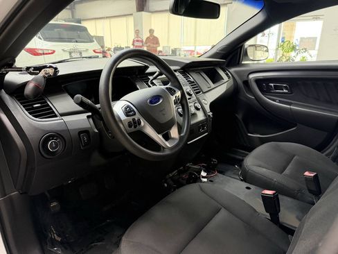 Used 2016 Ford Taurus Police Interceptor AWD image 19