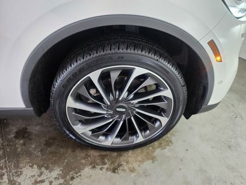 Used 2021 Lincoln Aviator Reserve w/ Equipment Group 202A AWD/4WD image 41