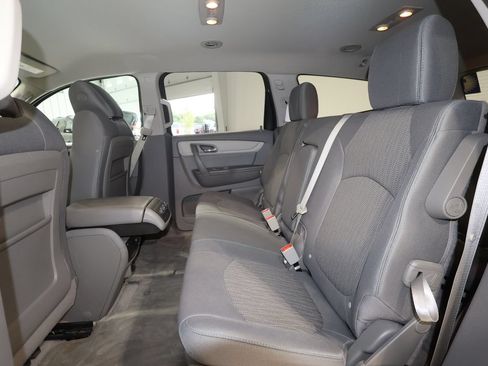 Used 2017 Chevrolet Traverse LT FWD image 14