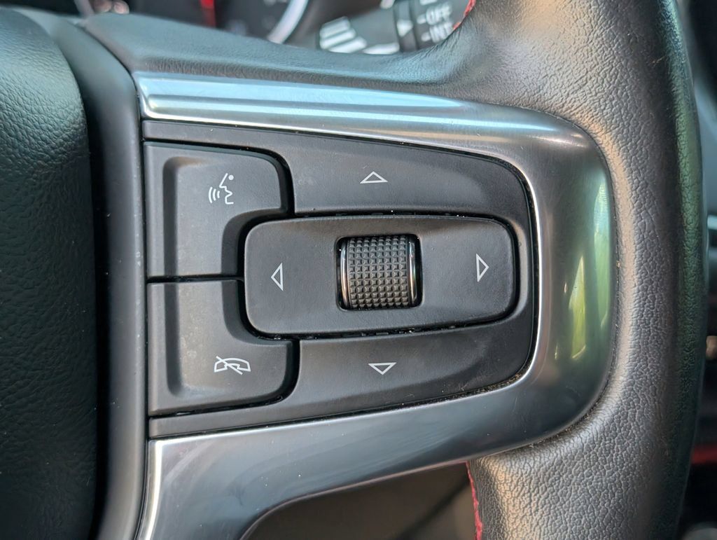 Used 2020 Chevrolet Blazer RS FWD image 19