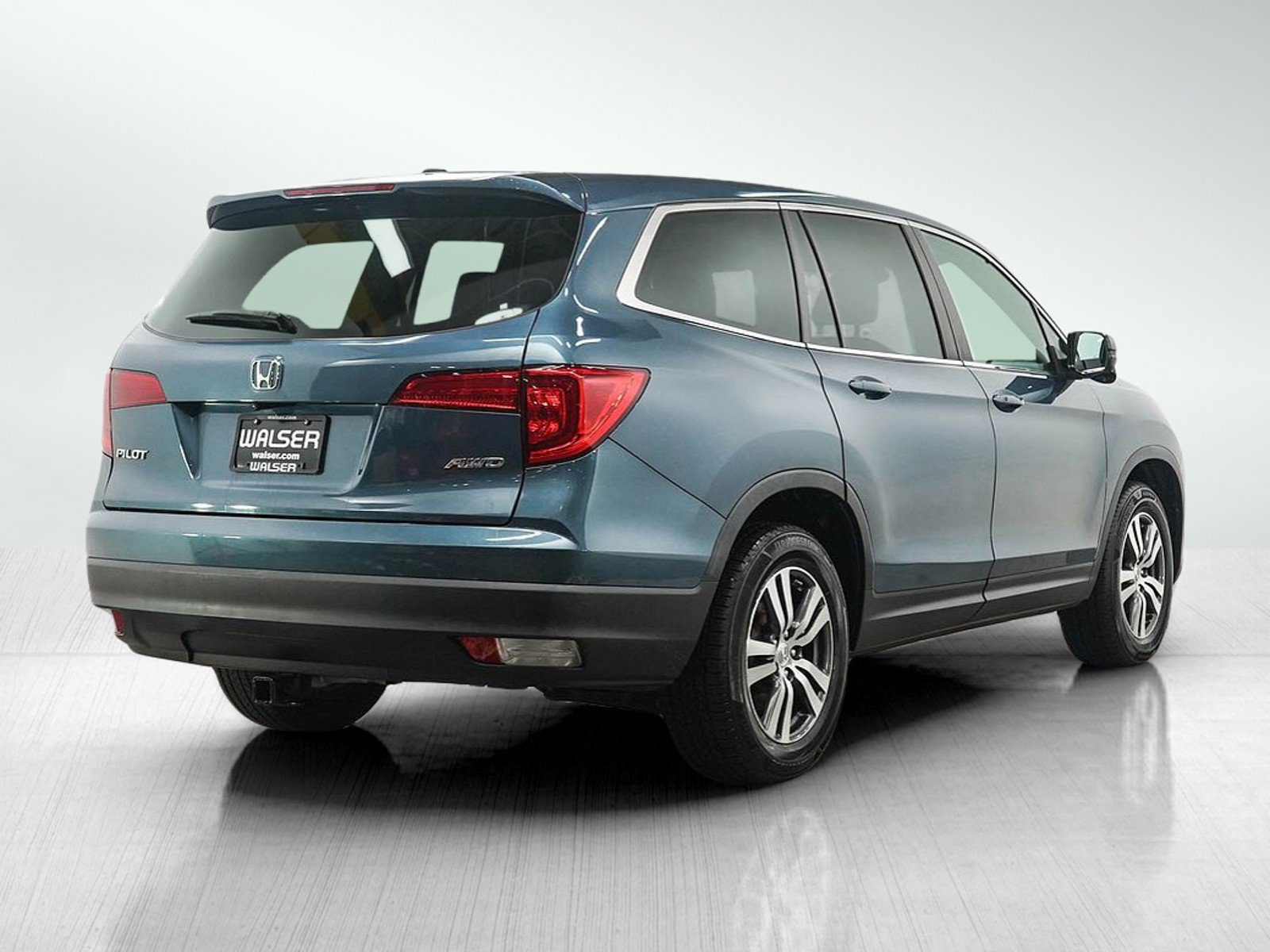 Used 2017 Honda Pilot EX-L image 5