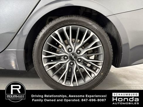 Used 2023 Kia Forte GT-Line w/ GT-Line Premium Package FWD image 5