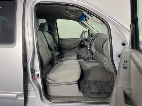 Used 2008 Nissan Frontier LE w/ Side & Curtain Airbag Pkg image 30
