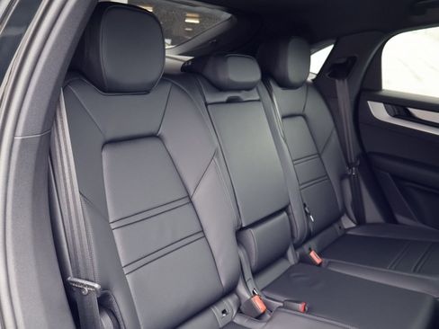 New 2026 Porsche Cayenne S AWD/4WD image 23