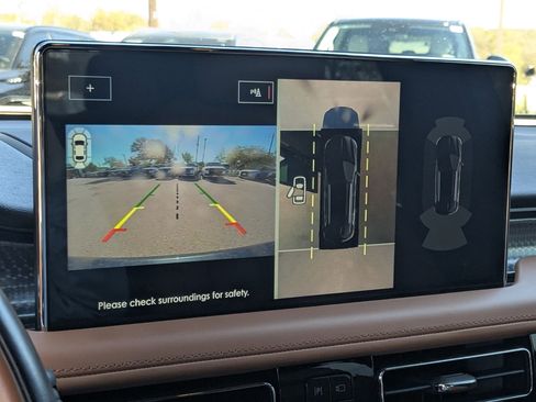 Used 2023 Lincoln Nautilus Black Label w/ Class II Trailer Tow Package image 16