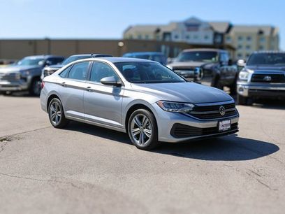 Used 2024 Volkswagen Jetta SE