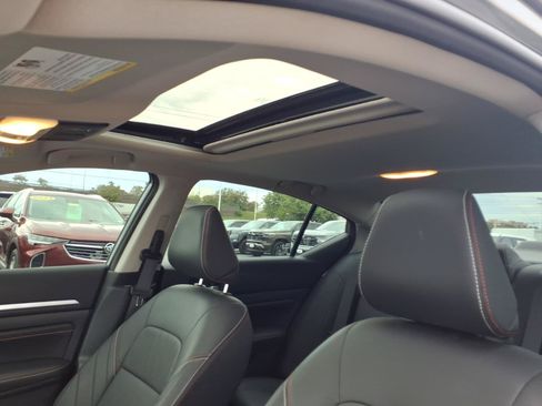Used 2023 Nissan Altima 2.5 SR w/ SR Premium Package FWD image 25