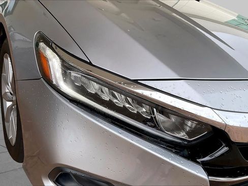 Used 2021 Honda Accord LX image 25