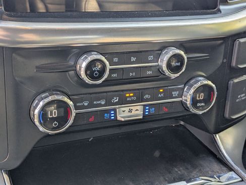 Used 2021 Ford F150 Lariat image 22