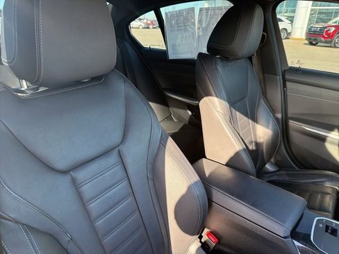 Used 2021 BMW 330i xDrive Sedan w/ Convenience Package image 4