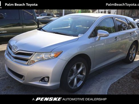 Used 2014 Toyota Venza XLE w/ XLE Premium Package image 1
