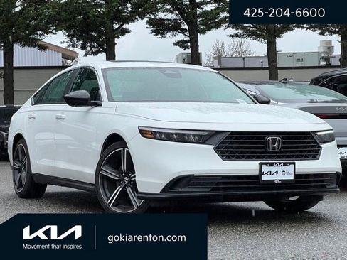 Used 2023 Honda Accord Sport image 1