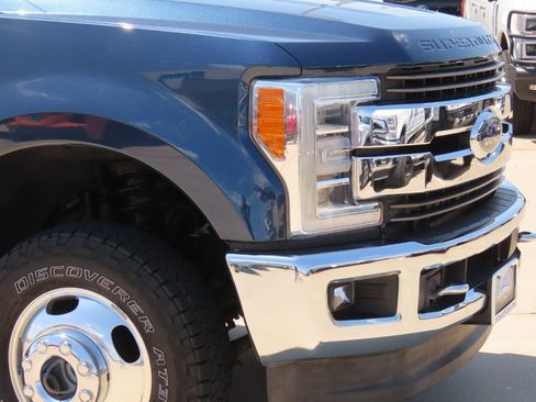 Used 2019 Ford F350 King Ranch w/ King Ranch Ultimate Package AWD/4WD image 6