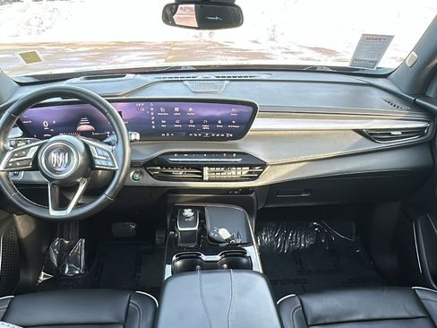 Used 2025 Buick Enclave Avenir w/ Trailering Package, 5000 lbs. image 13