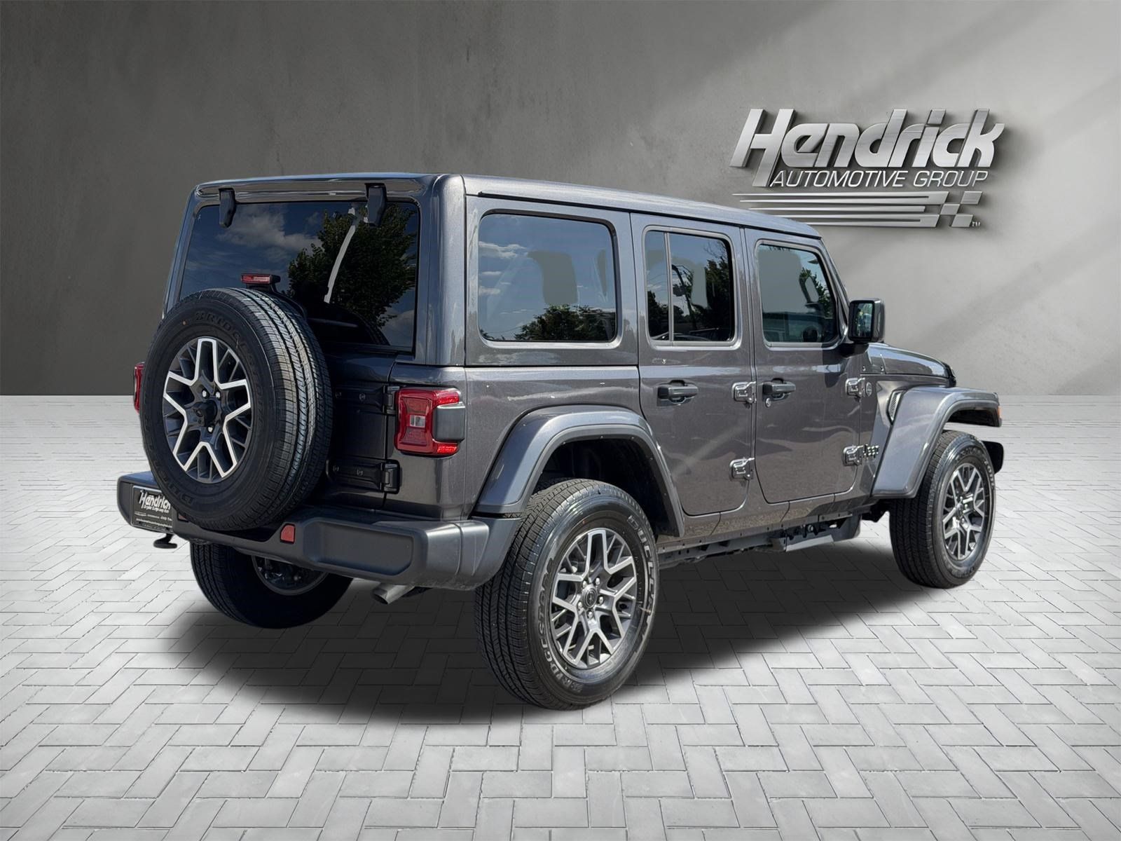 Used 2026 Jeep Wrangler Unlimited Sahara AWD/4WD image 10