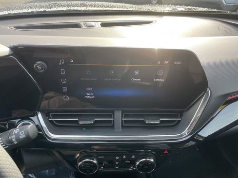 New 2026 Chevrolet Trax RS w/ Sunroof Package image 10