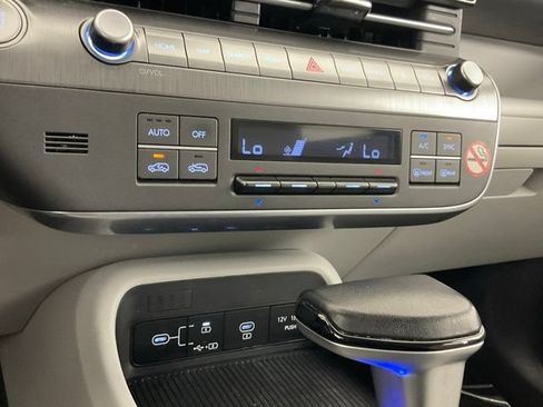 Used 2024 Hyundai Kona SEL FWD image 16